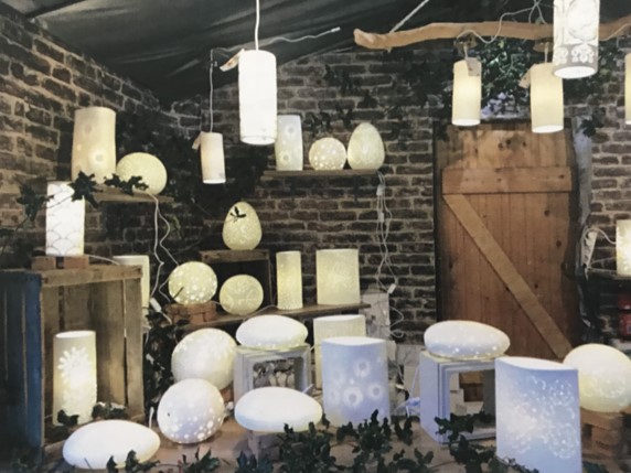 totem-diffusion-lampes-porcelaines-marche-de-noel-boulogne-billancourt-2018.jpg