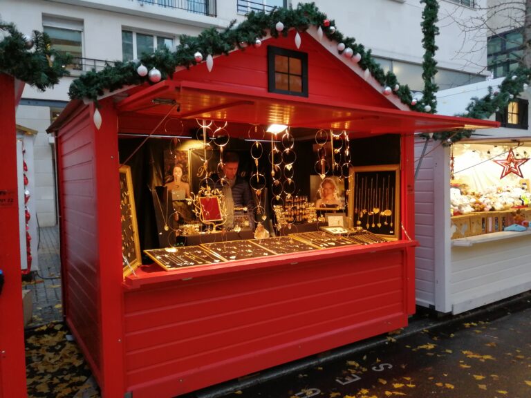 bijoux artisanaux au marche de noel de boulogne-billancourt